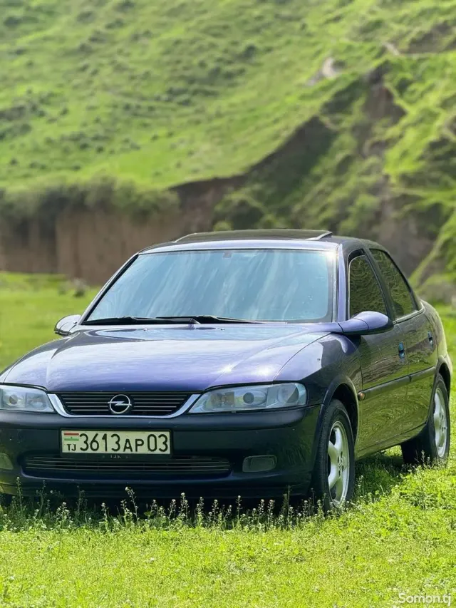 Opel Vectra B 1996 · 1.6 MT