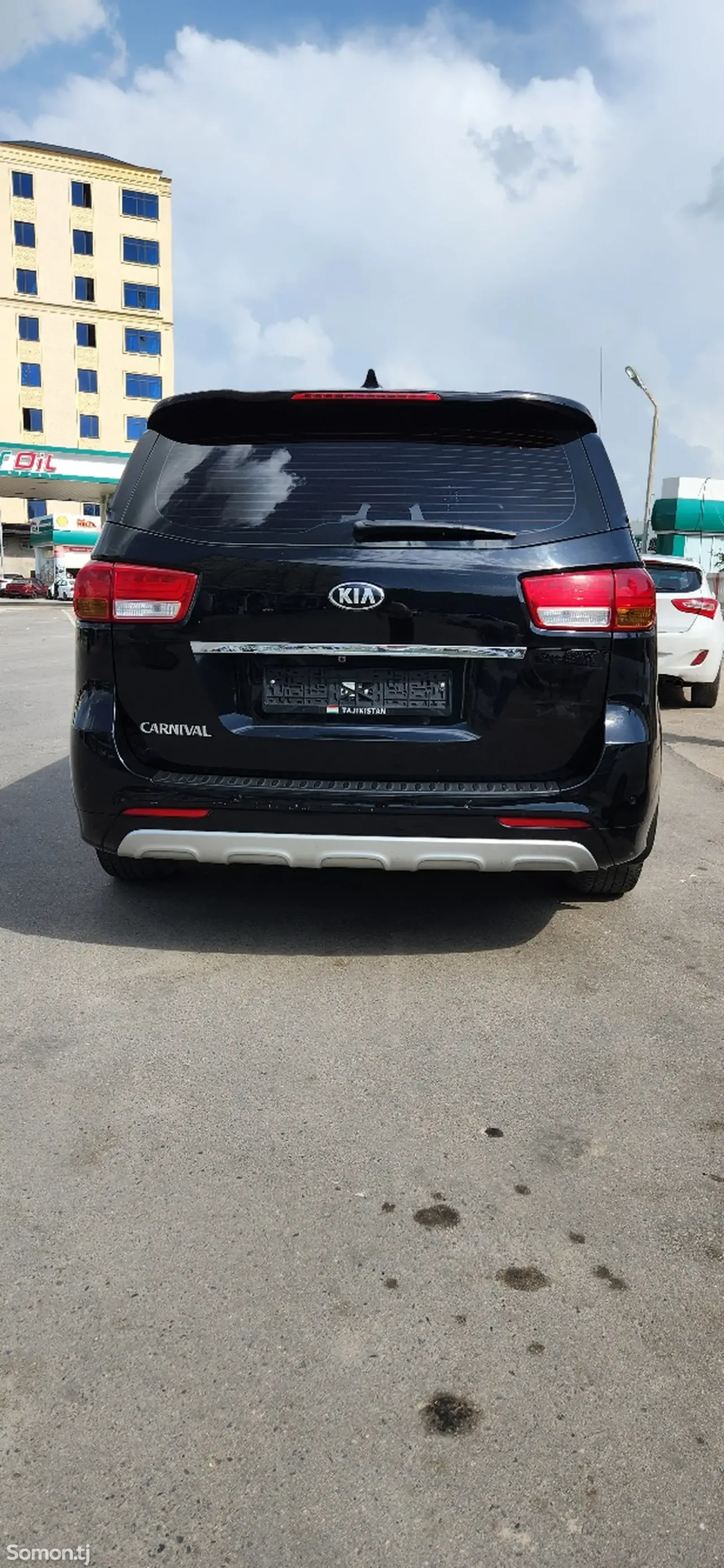 Kia Carnival 2017 · 2.2 AT