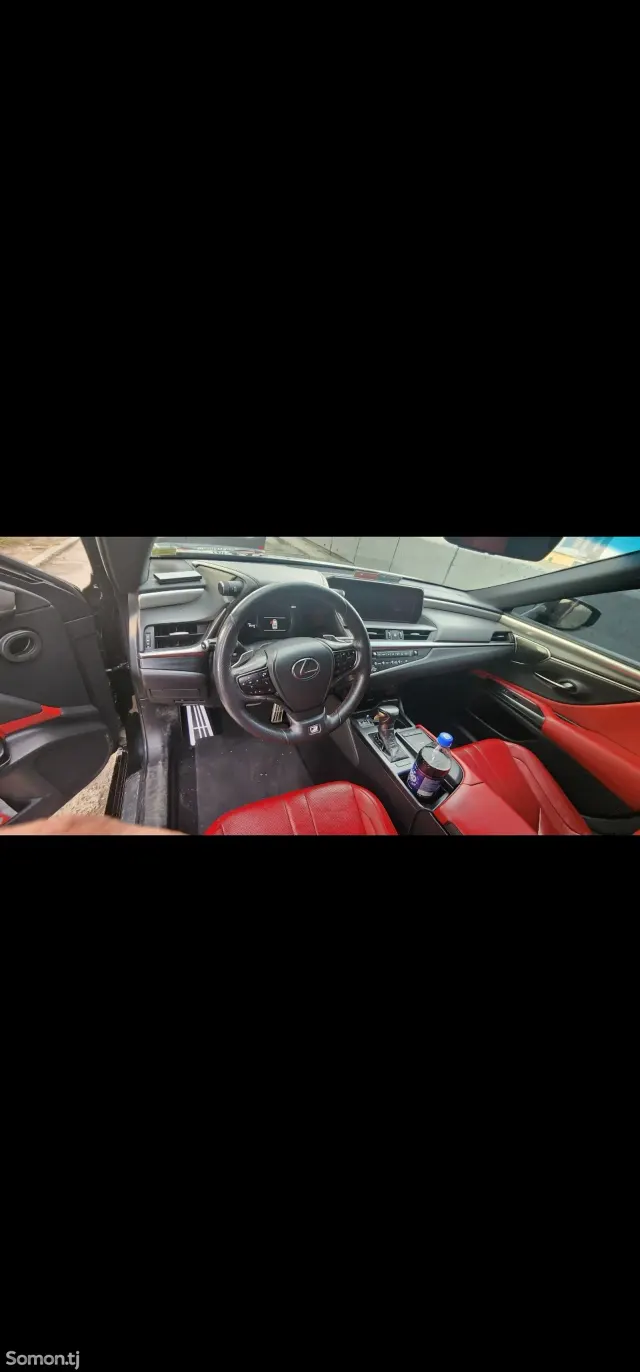Lexus ES series 2020 · 3.5 AT