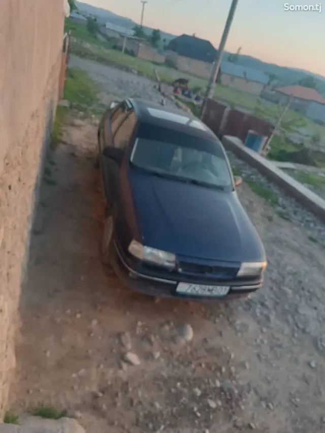 Opel Vectra A 1994 · 1.8 MT