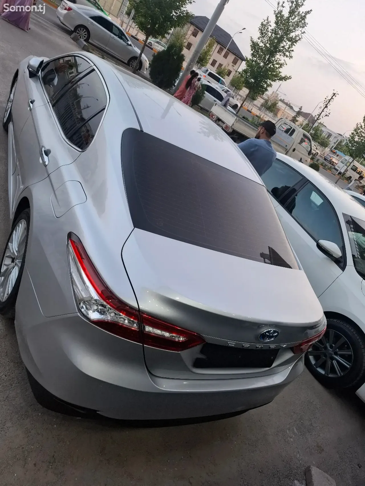 Toyota Camry 2018 · 2.5 AT