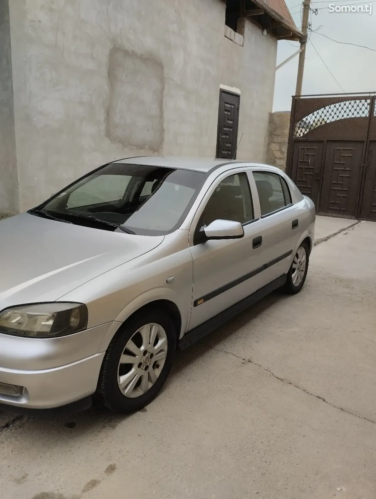 Opel Astra G 2000 · 1.6 MT