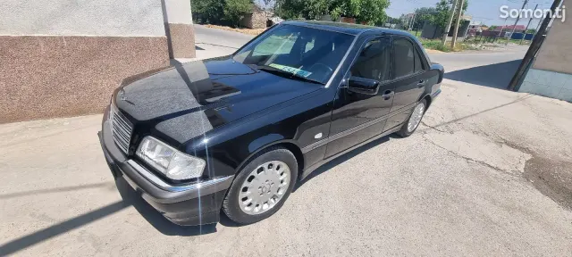 Mercedes-Benz C class 1999 · 2.4 AT