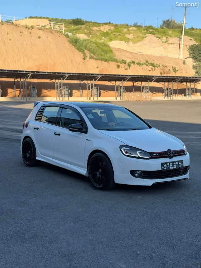 Volkswagen Golf 2012 · 1.4 AT