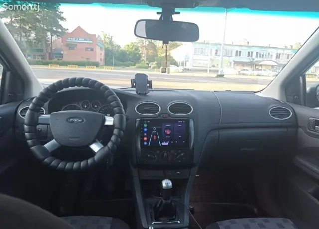 Ford Focus 2007 · 1.6 MT