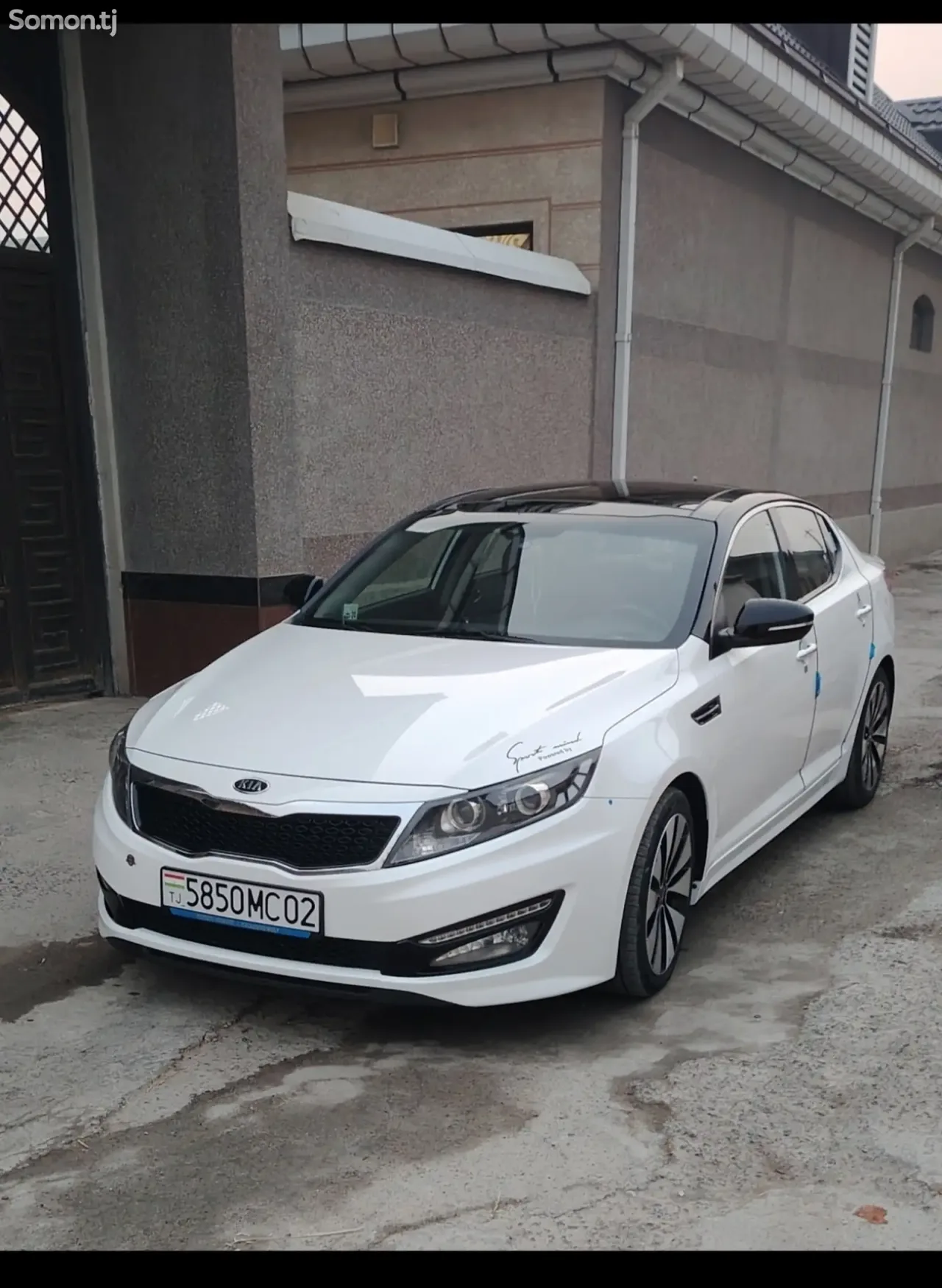 Kia K5 2011 · 2.0 AT