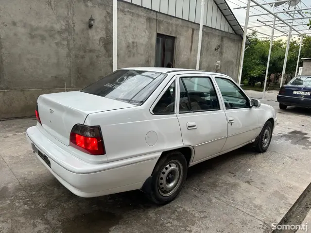 Daewoo Nexia 1996 · 1.6 MT