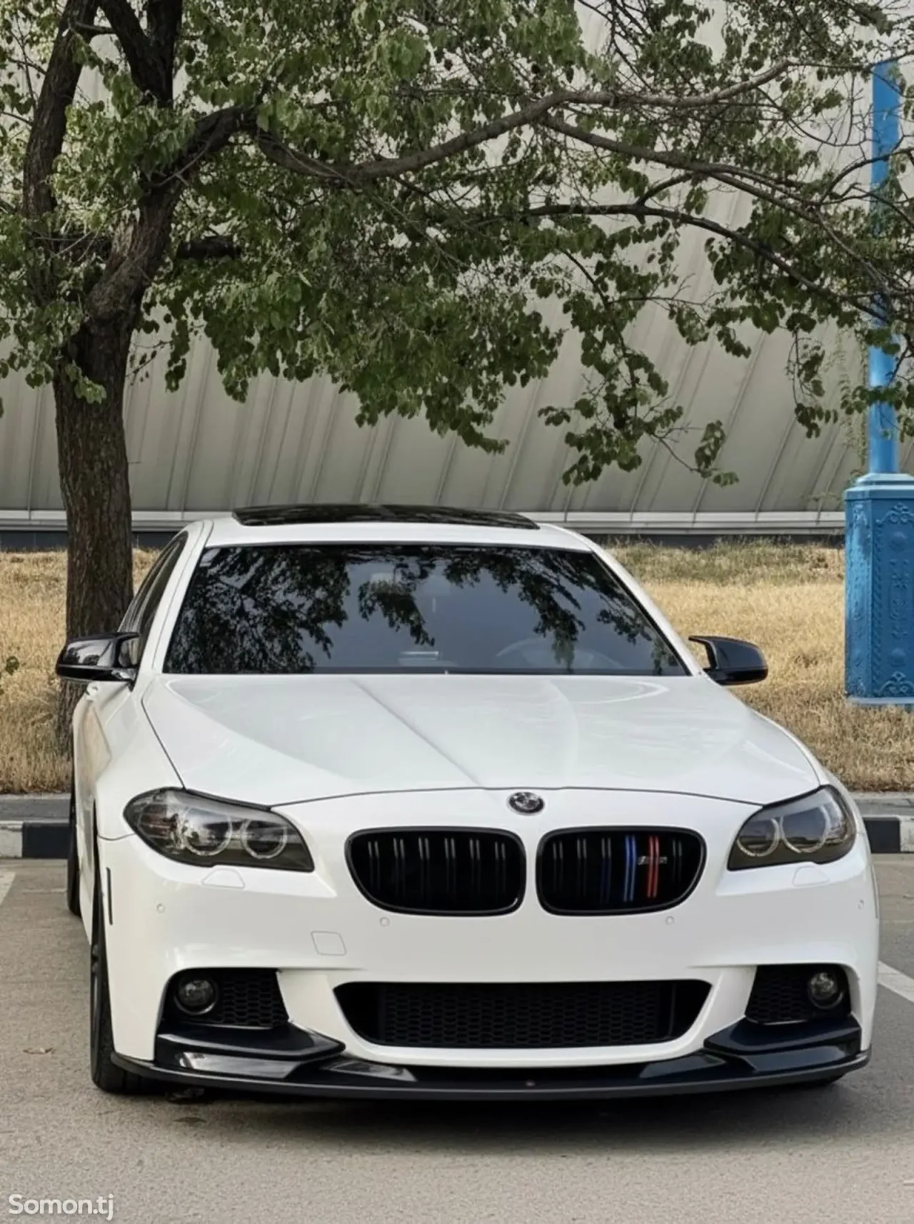 BMW M5 2014 · 3.5 AT