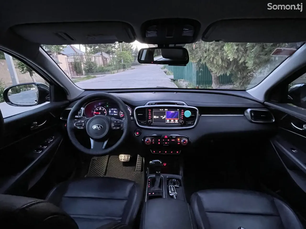 Kia Sorento 2016 · 2.0 AT