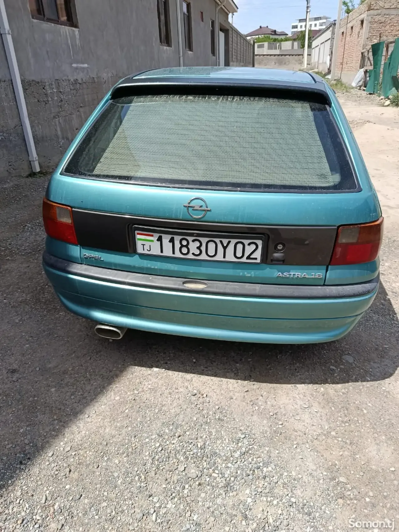 Opel Astra F 1996 · 1.6 MT