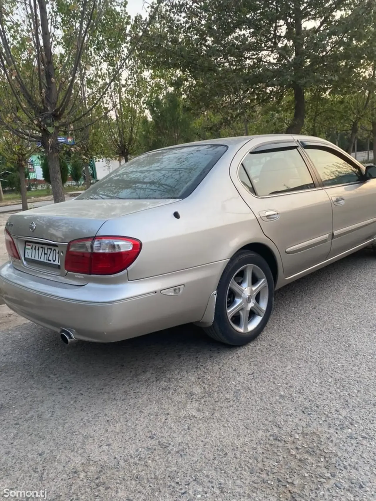 Nissan Maxima 2001 · 2.0 AT