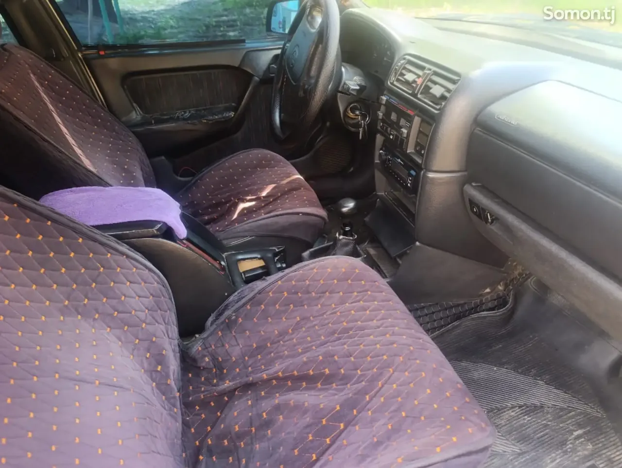 Opel Vectra C 1993 · 1.6 MT