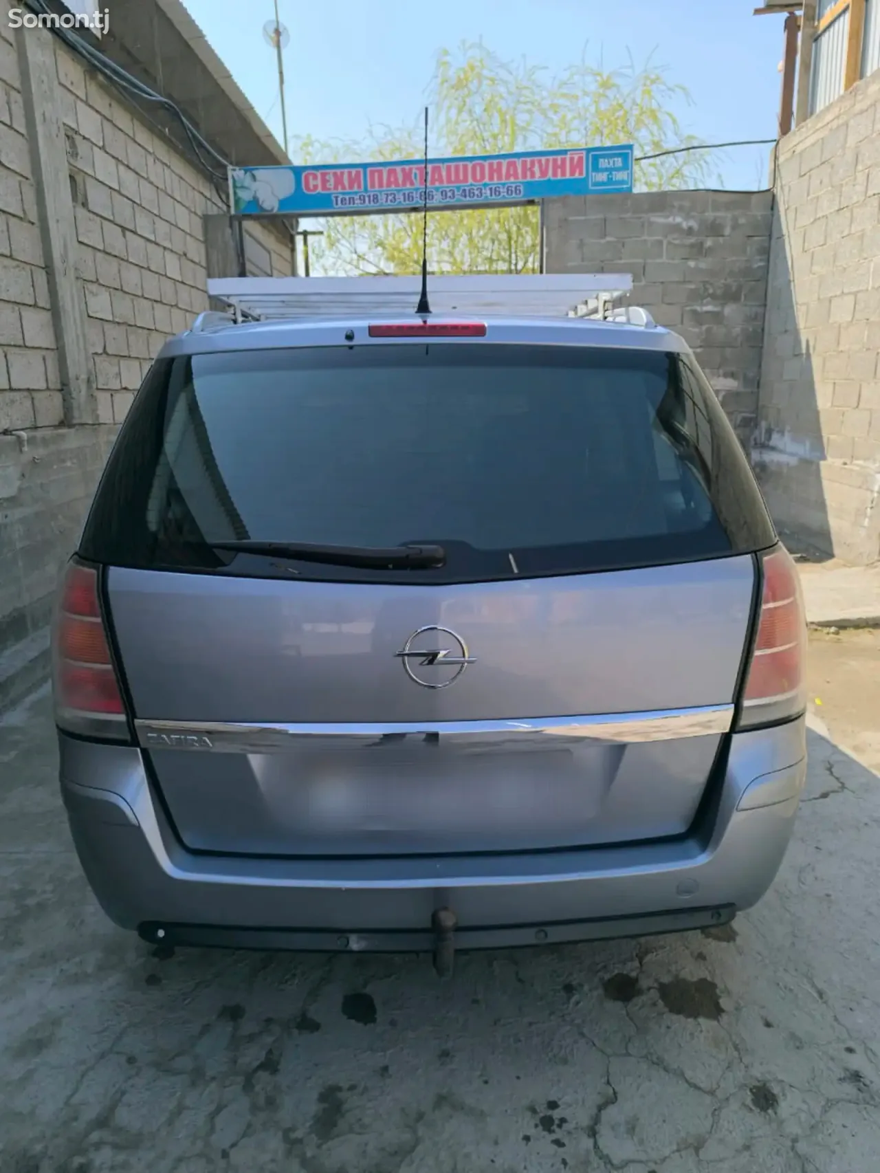 Opel Zafira 2006 · 1.6 MT