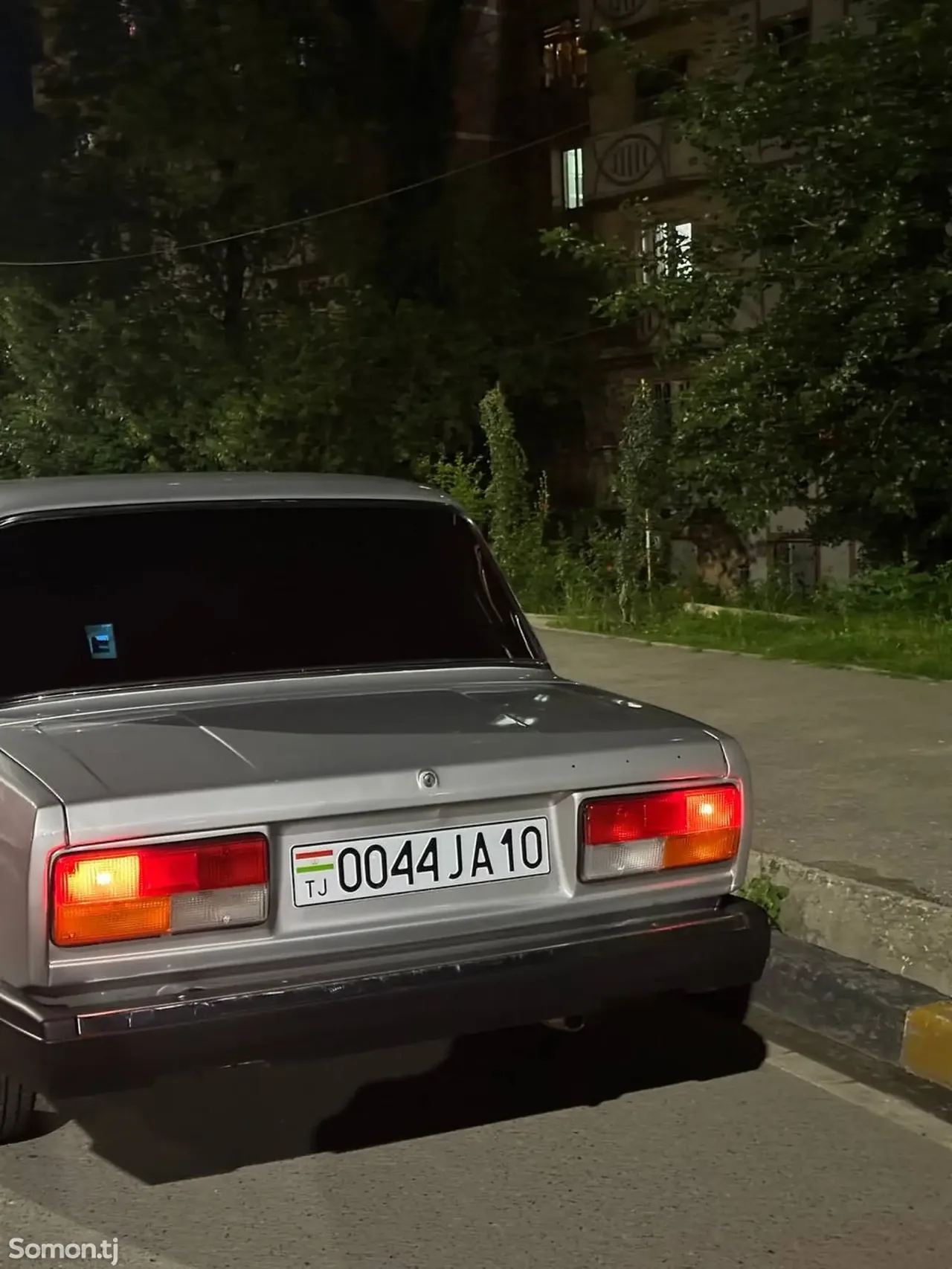Lada (ВАЗ) 2107 2011 · 1.6 MT