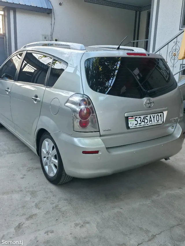 Toyota Verso 2006 · 1.8 MT