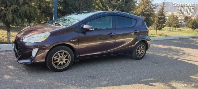 Toyota Aqua 2014 · 1.5 AT