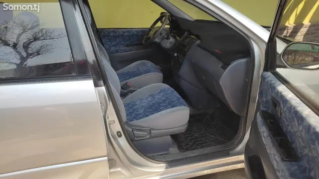Toyota Ipsum 1996 · 1.8 AT