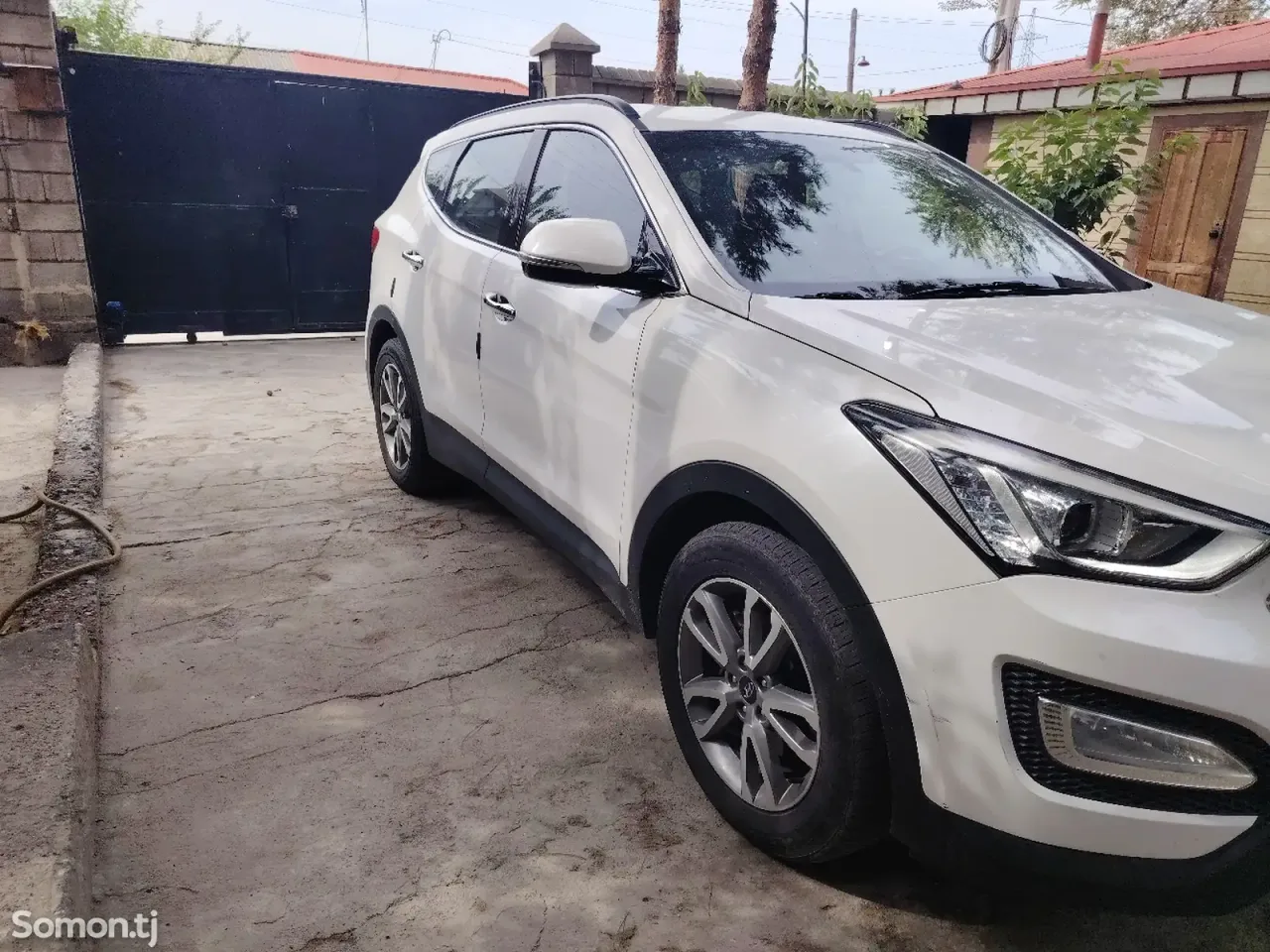 Hyundai Santa Fe 2014 · 2.2 AT