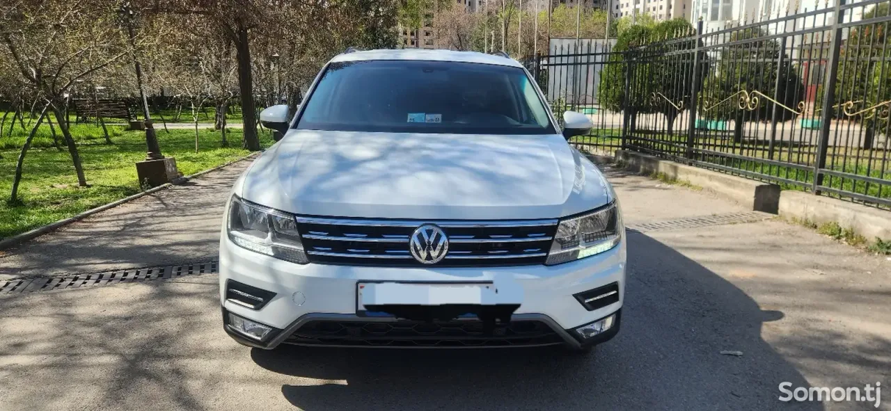 Volkswagen Tiguan 2021 · 2.0 AT