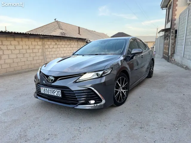 Toyota Camry 2021 · 2.5 AT