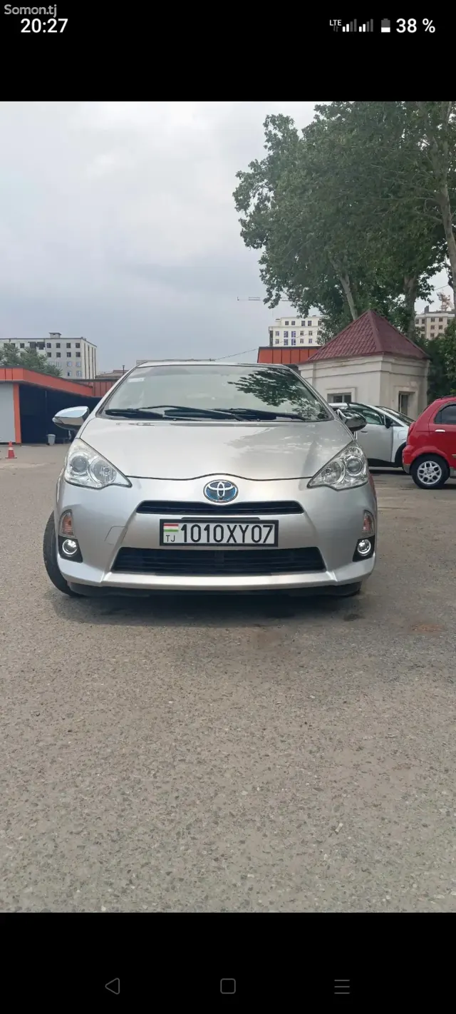 Toyota Aqua 2014 · 1.5 AT