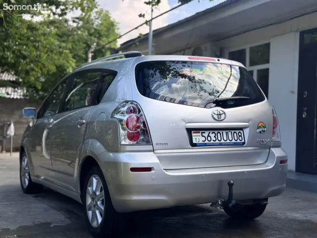 Toyota Corolla Verso 2006 · 1.8 MT