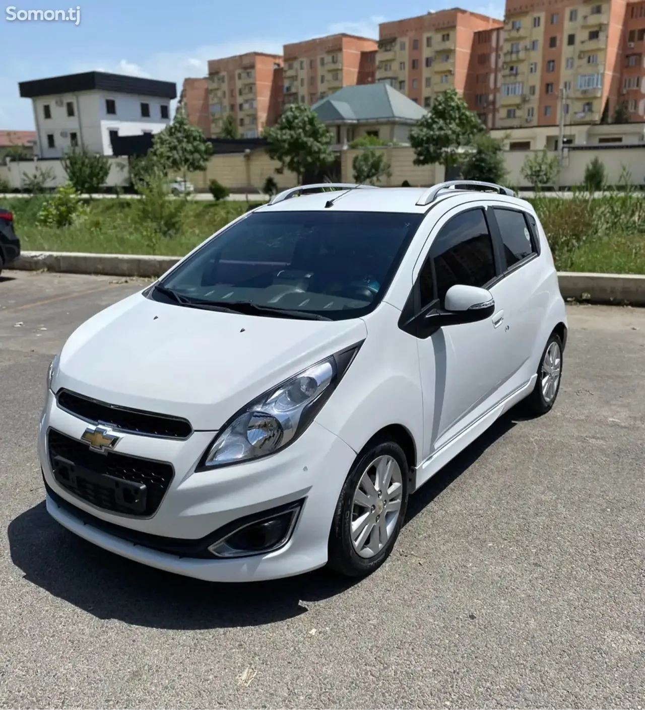 Chevrolet Spark 2014 · 1.0 AT