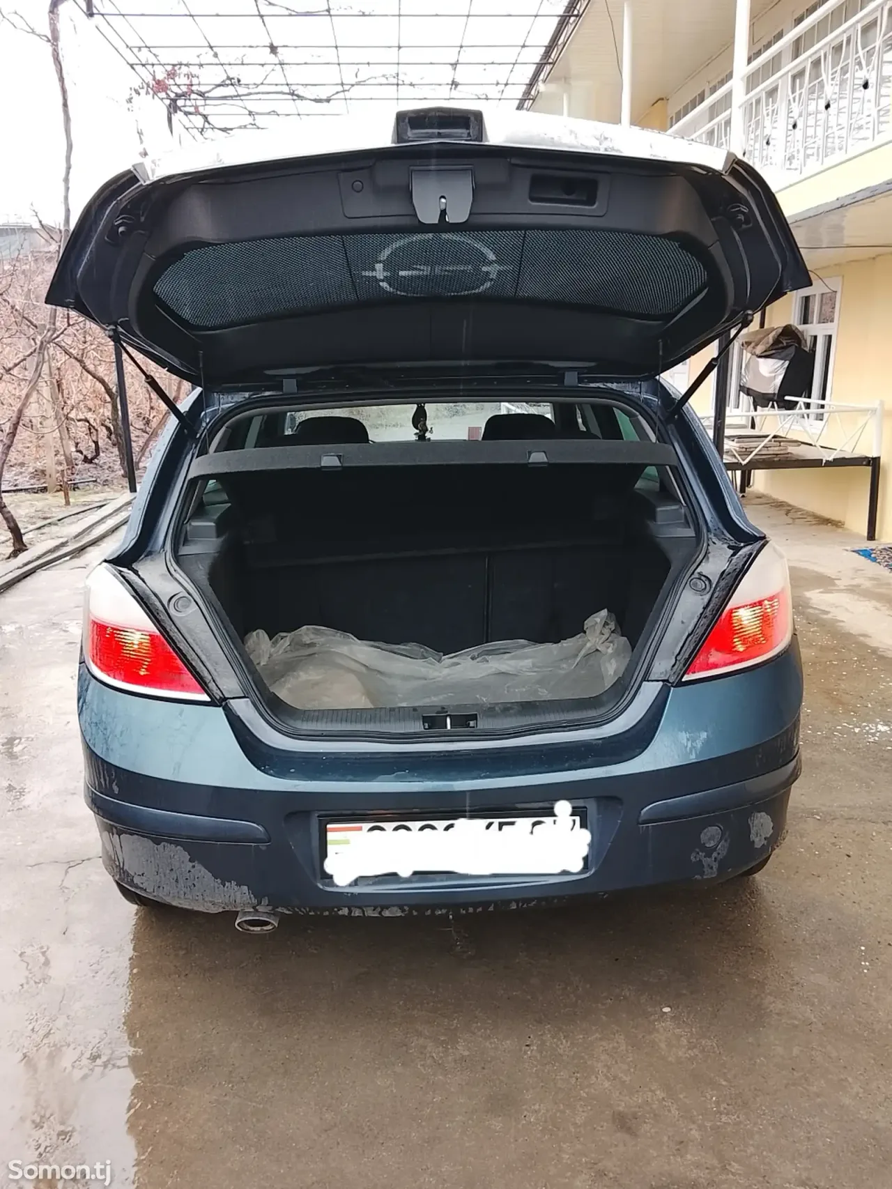 Opel Astra H 2006 · 1.6 MT