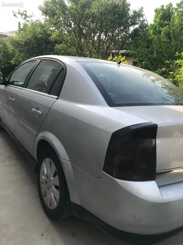 Opel Vectra C 2002 · 2.2 MT
