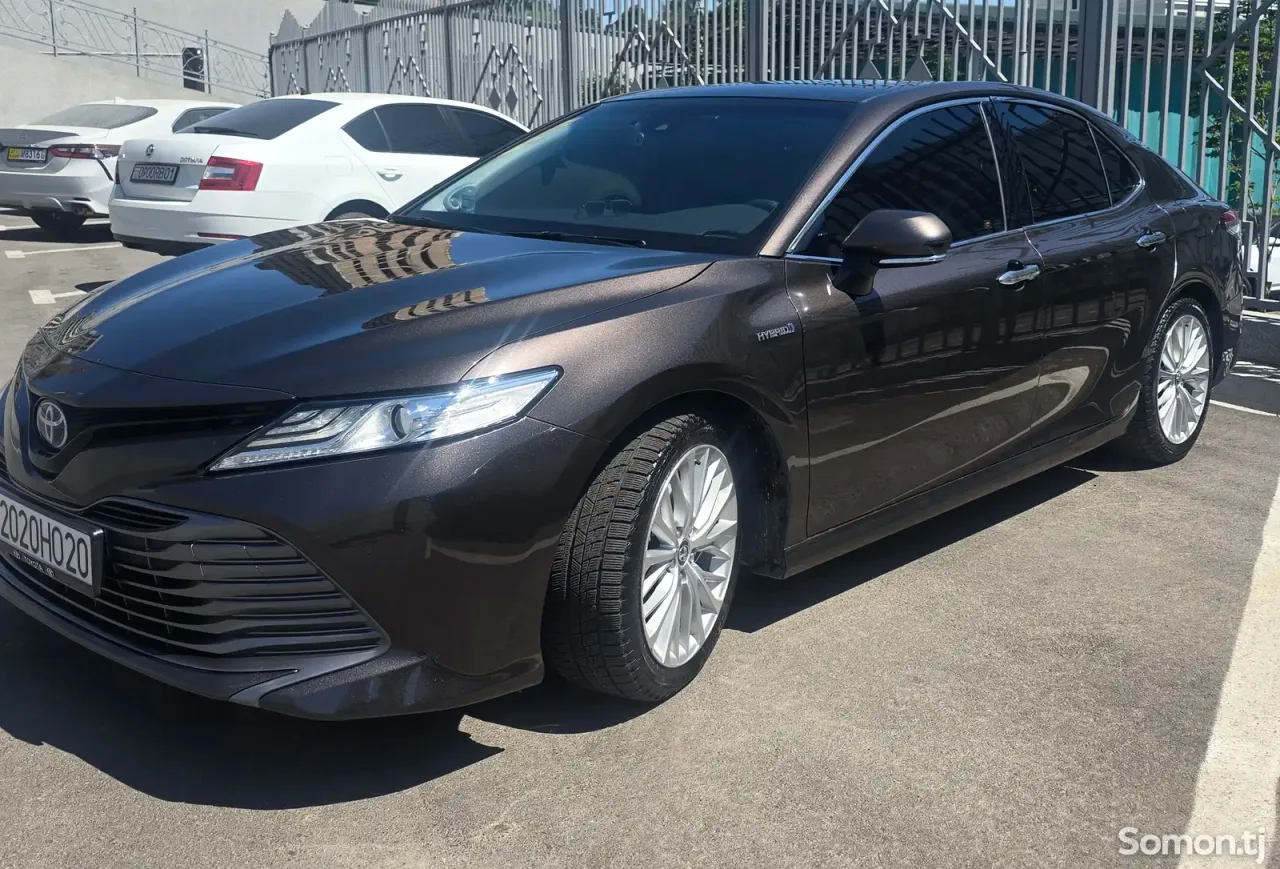 Toyota Camry 2018 · 2.5 AT