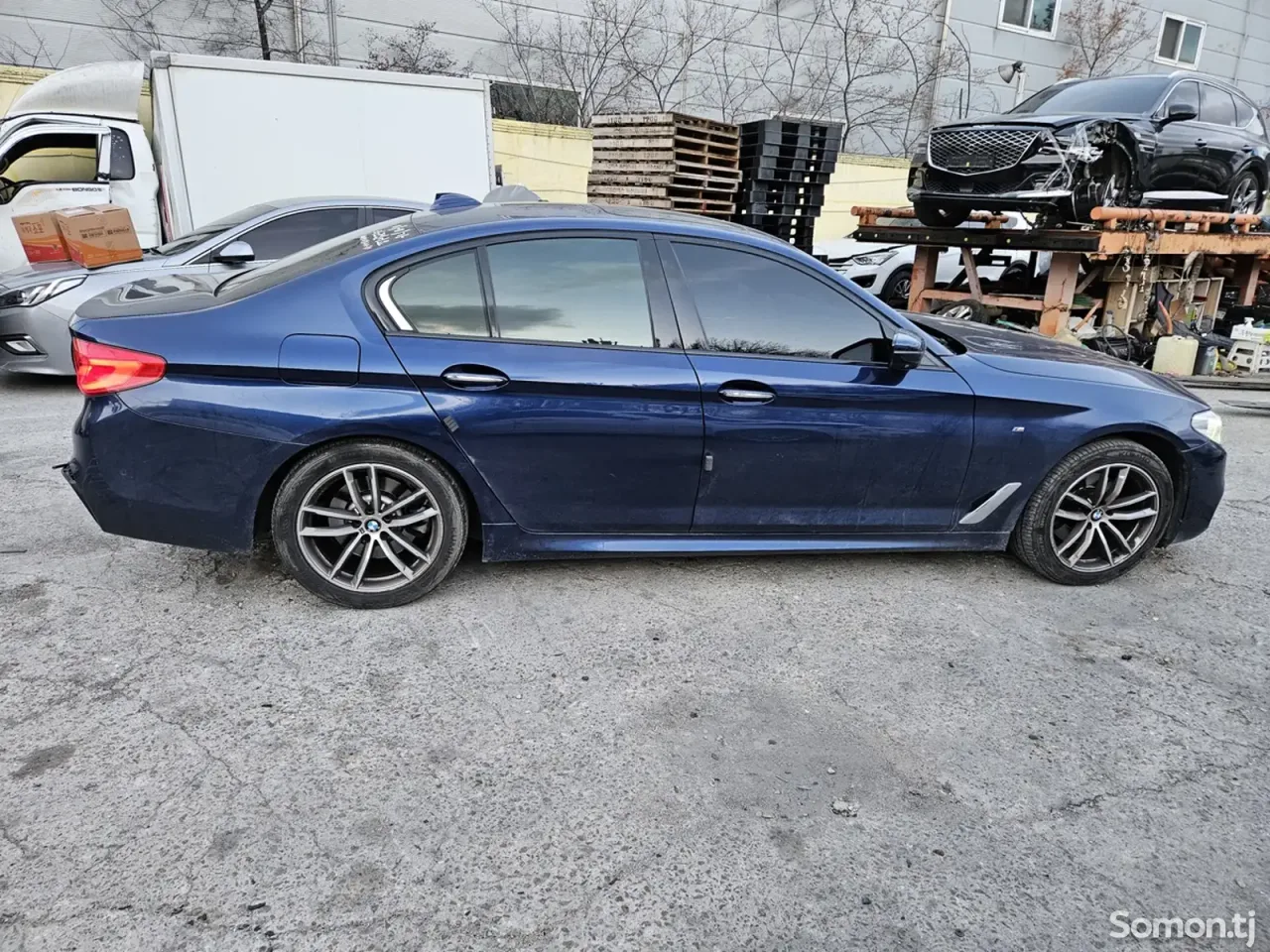 BMW 5 series 2017 · 2.0 AT