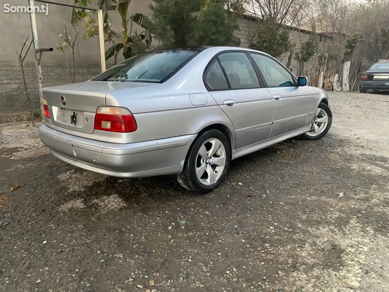 BMW 5 series 1999 · 2.8 MT