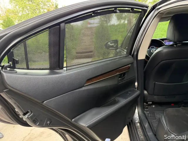 Lexus ES series 2015 · 3.0 AT