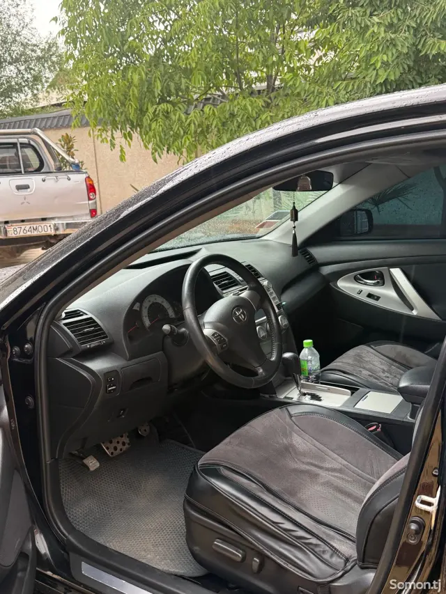 Toyota Camry 2010 · 2.5 AT