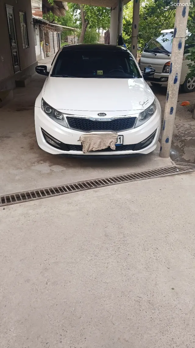 Kia K5 2011 · 2.0 AT