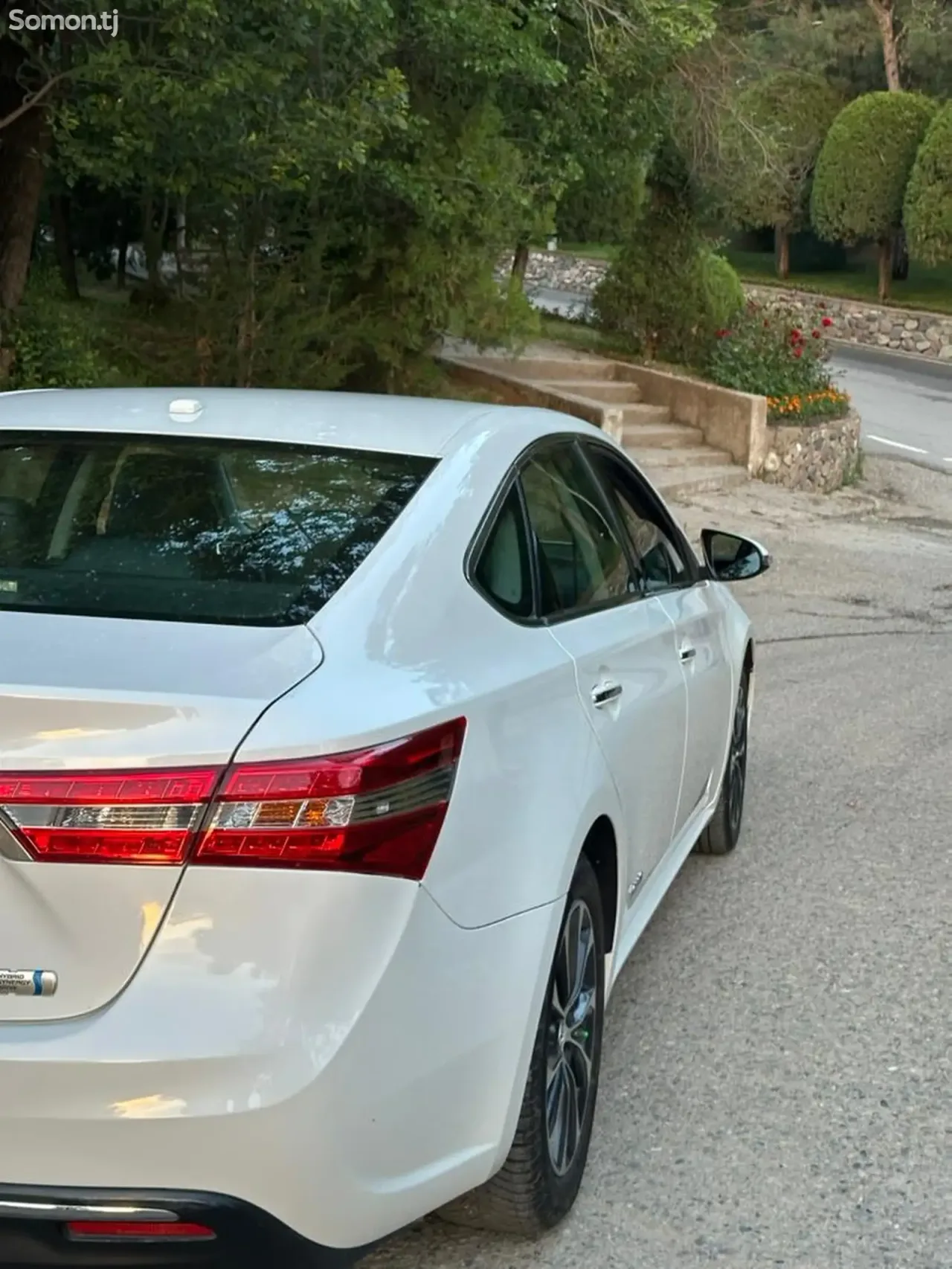 Toyota Avalon 2018 · 2.5 AT
