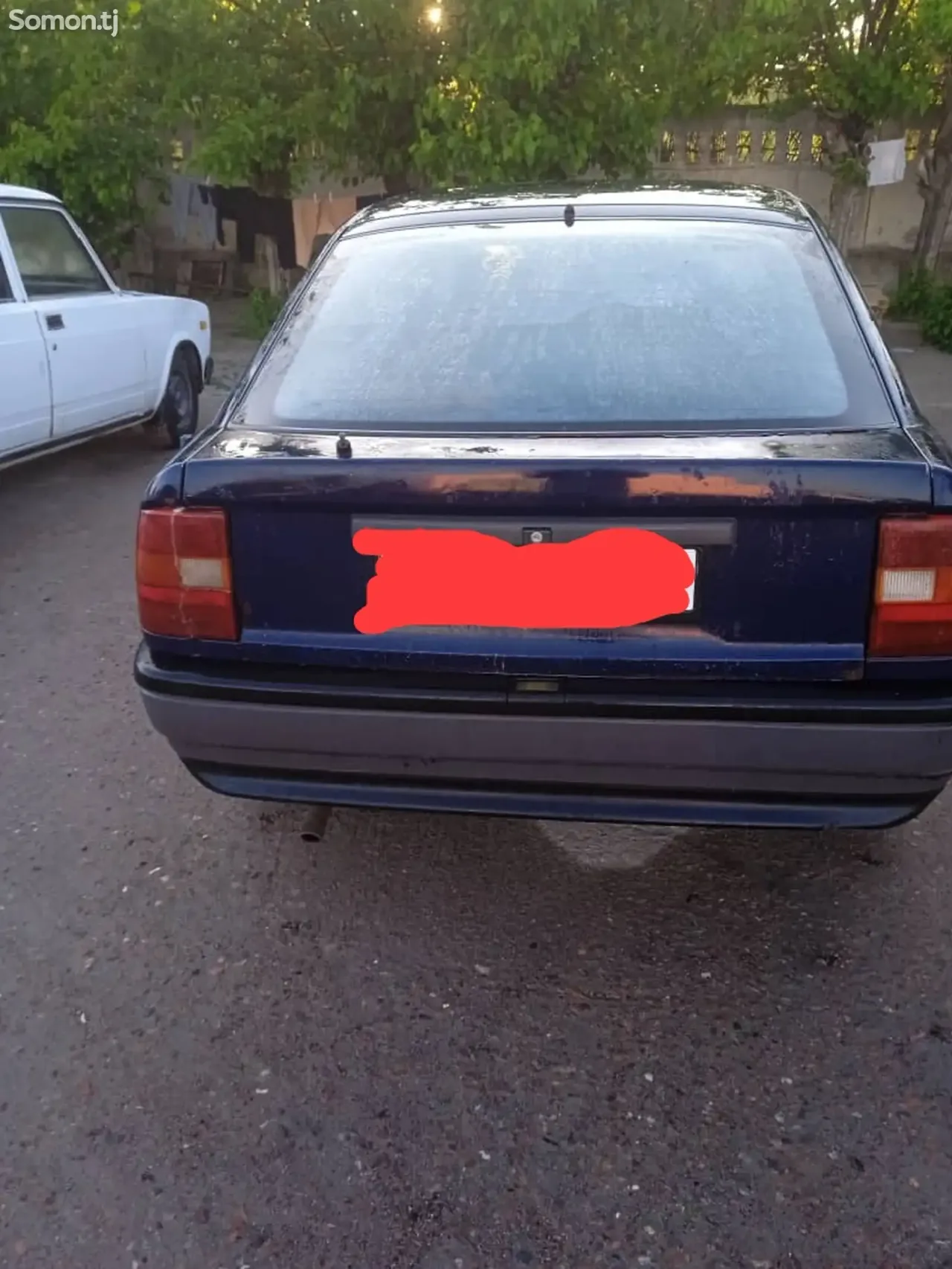 Opel Vectra A 1992 · 1.6 MT