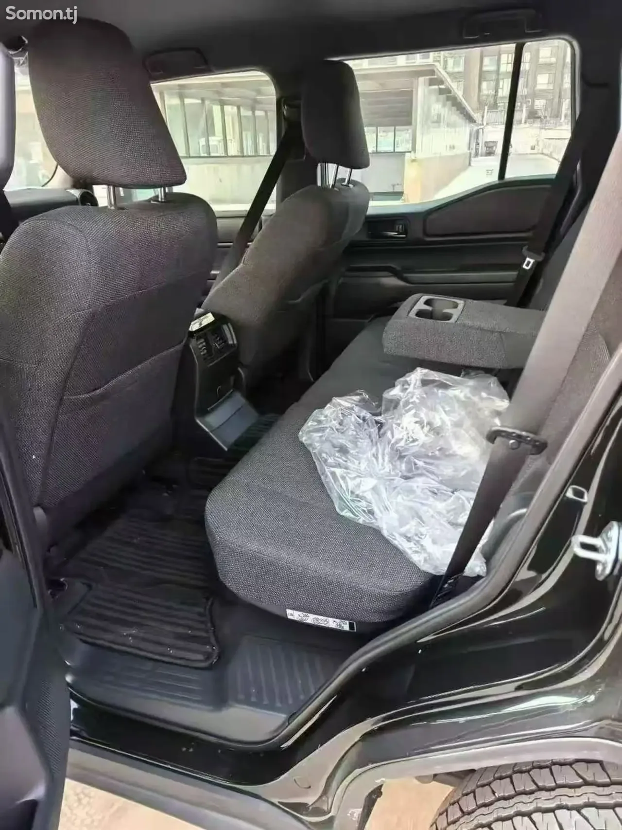 Toyota Land Cruiser Prado 2025 · 2.5 AT
