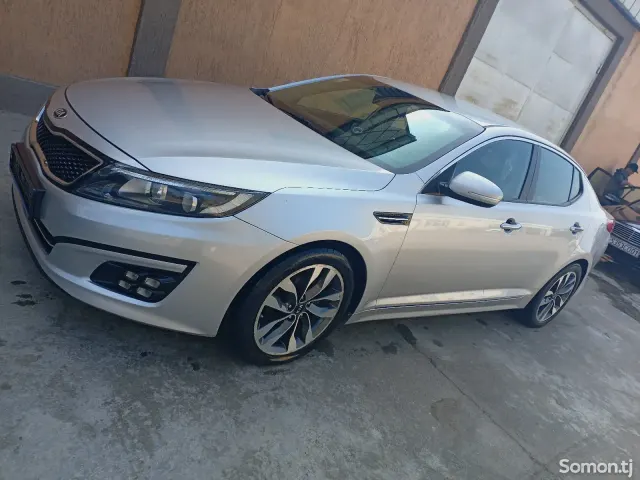Kia K5 2015 · 2.0 AT