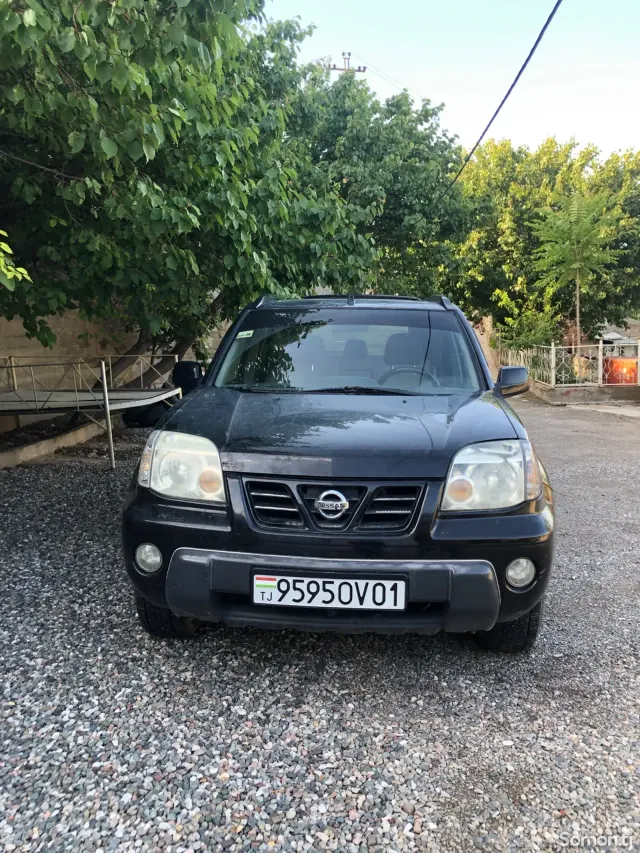 Nissan X-Trail 2002 · 2.0 MT