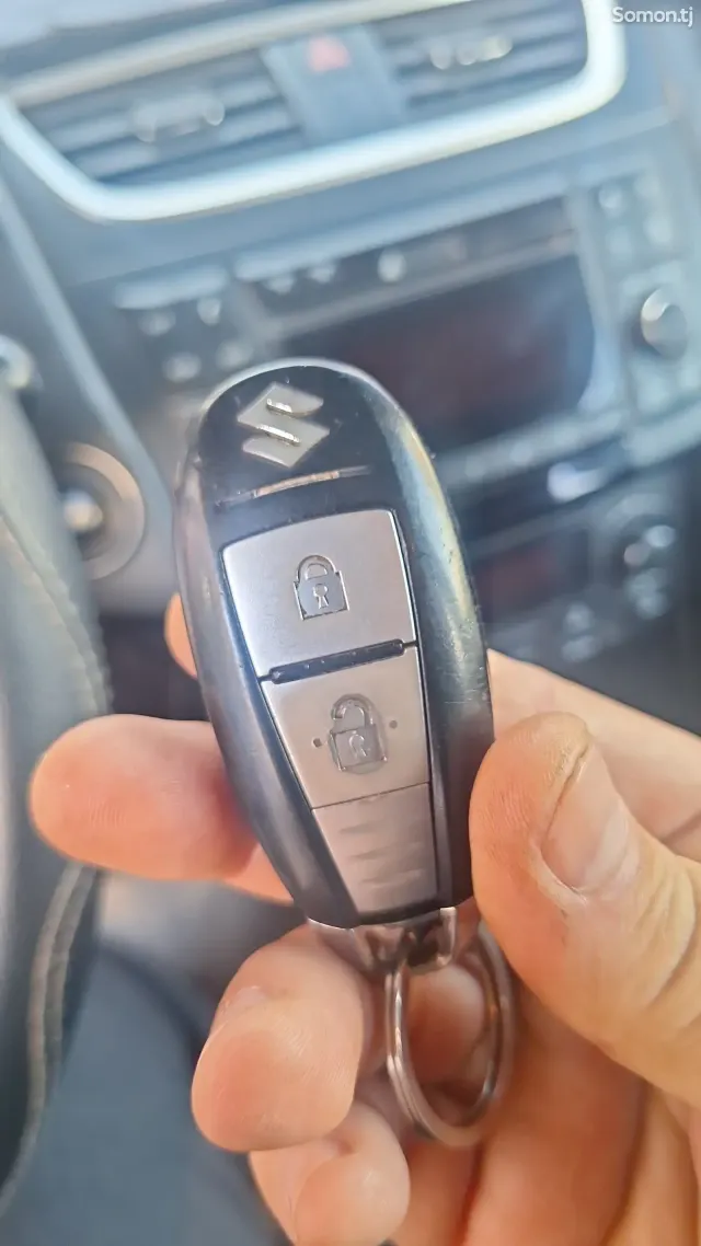 Suzuki Swift 2014 · 1.3 AT