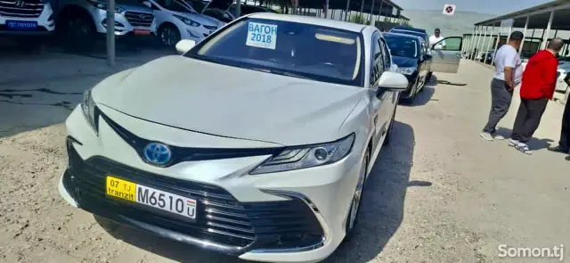 Toyota Camry 2018 · 2.4 AT