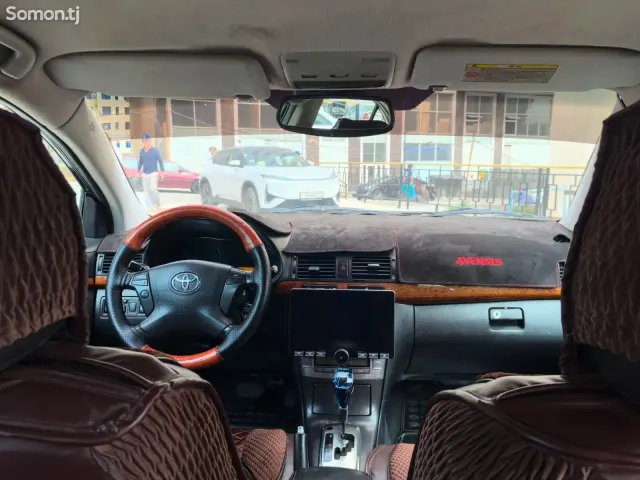 Toyota Avensis 2008 · 2.0 AT