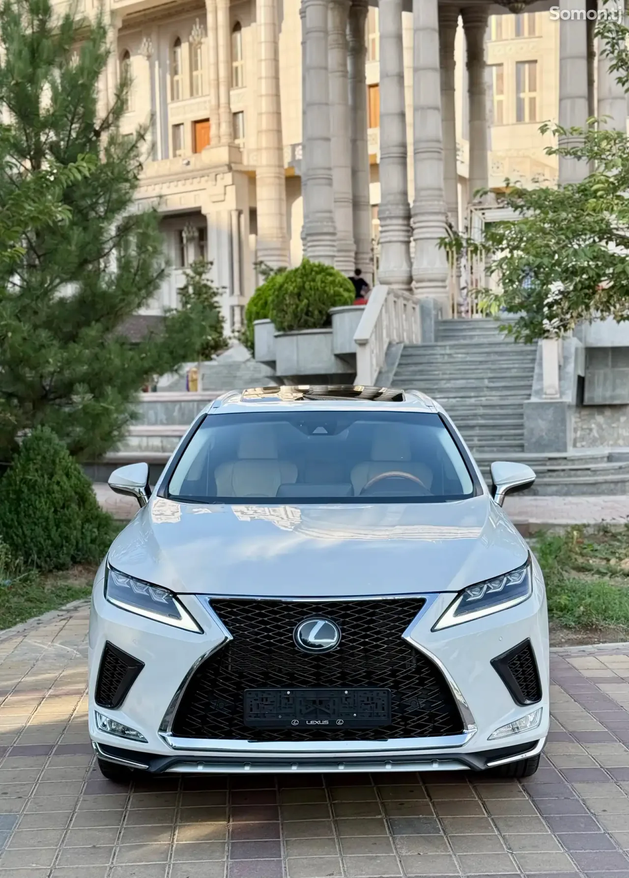 Lexus RX series 2017 · 3.5 AT