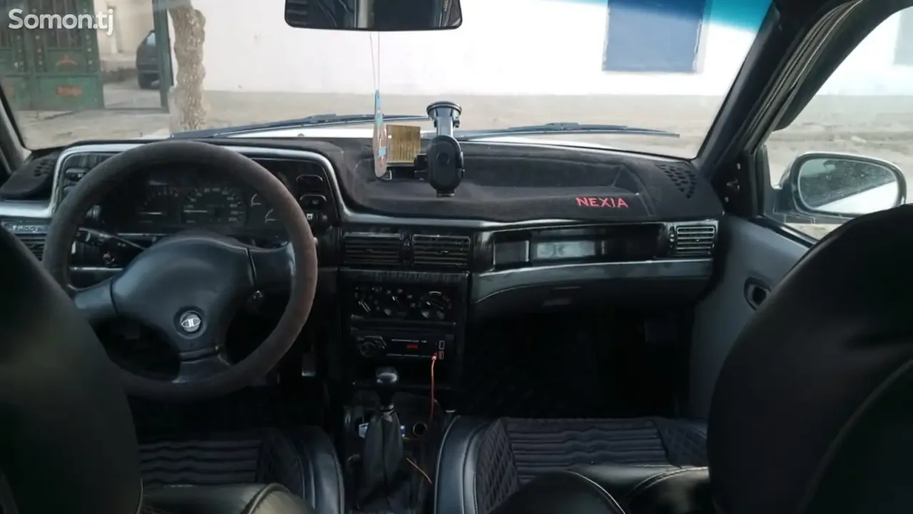 Daewoo Nexia 1994 · 1.6 MT