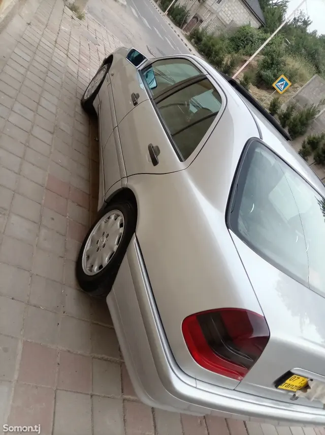Mercedes-Benz C class 2000 · 2.4 AT