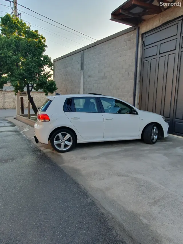 Volkswagen Golf 2013 · 2.0 AT