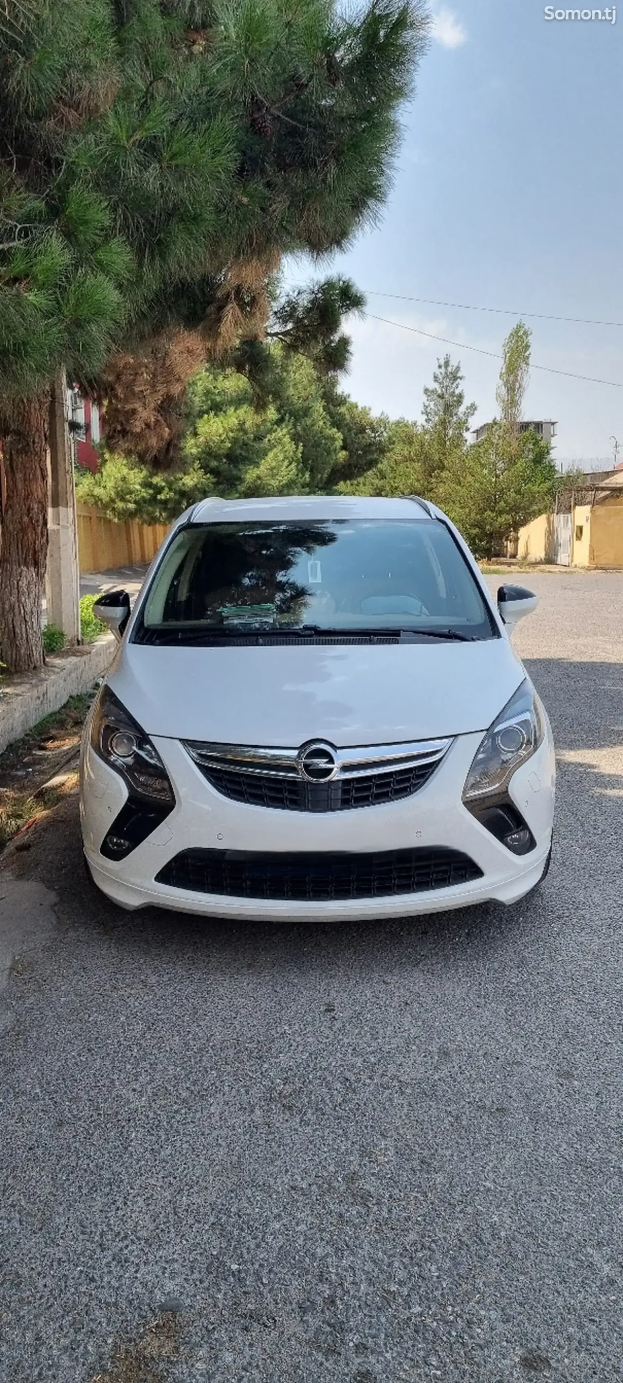 Opel Zafira 2017 · 2.0 AT