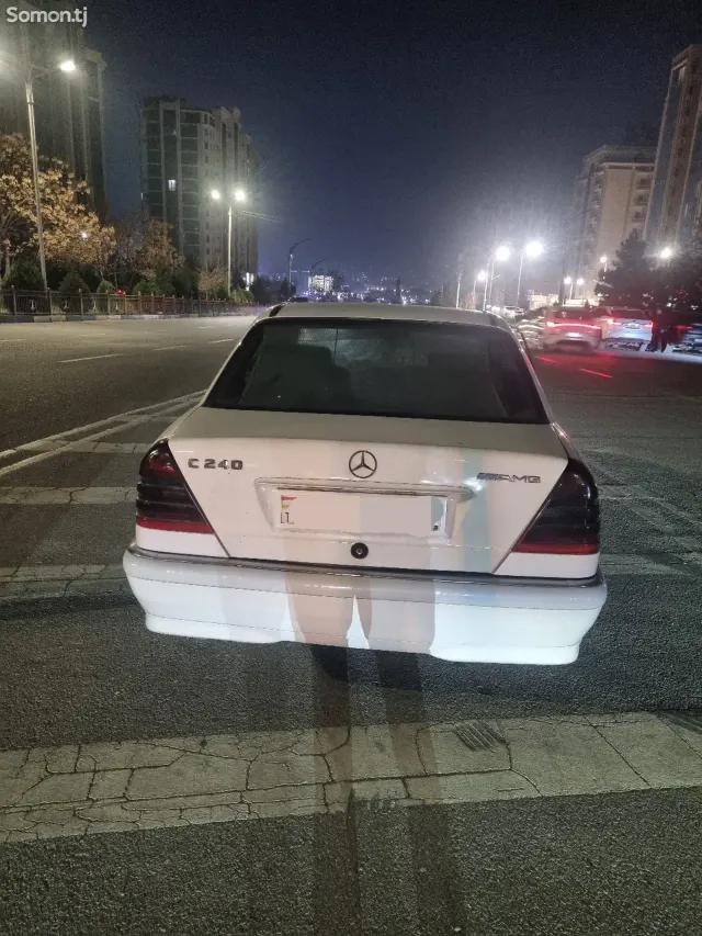 Mercedes-Benz C class 1995 · 1.8 MT