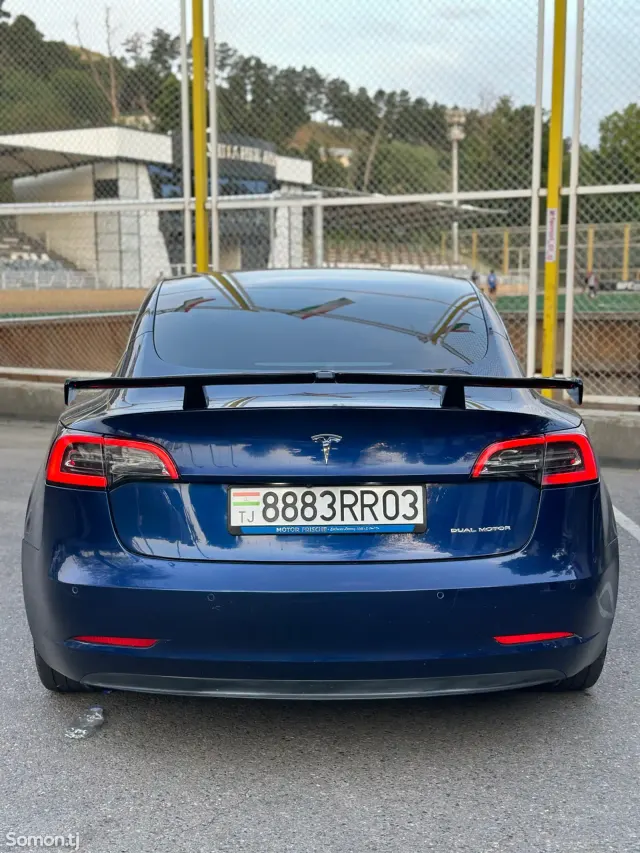 Tesla Model 3 2020 · 6.3 AT